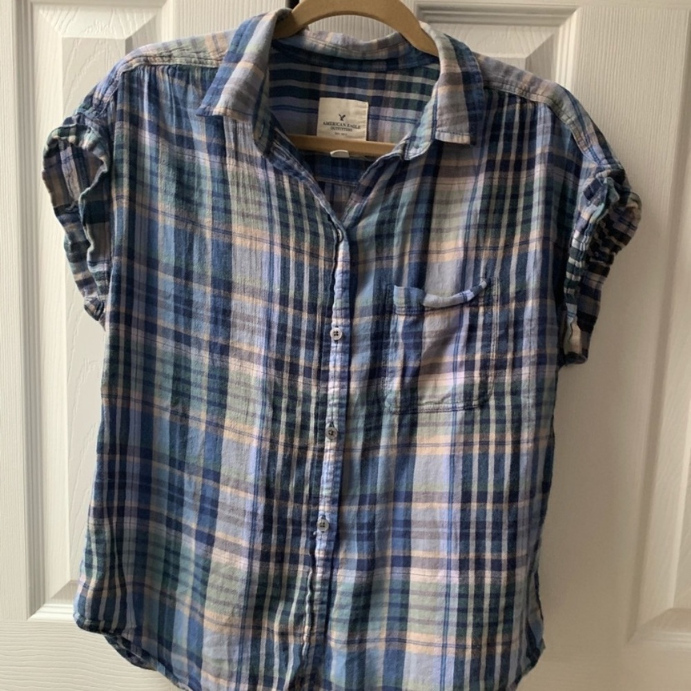 American Eagle Button Down Shirt